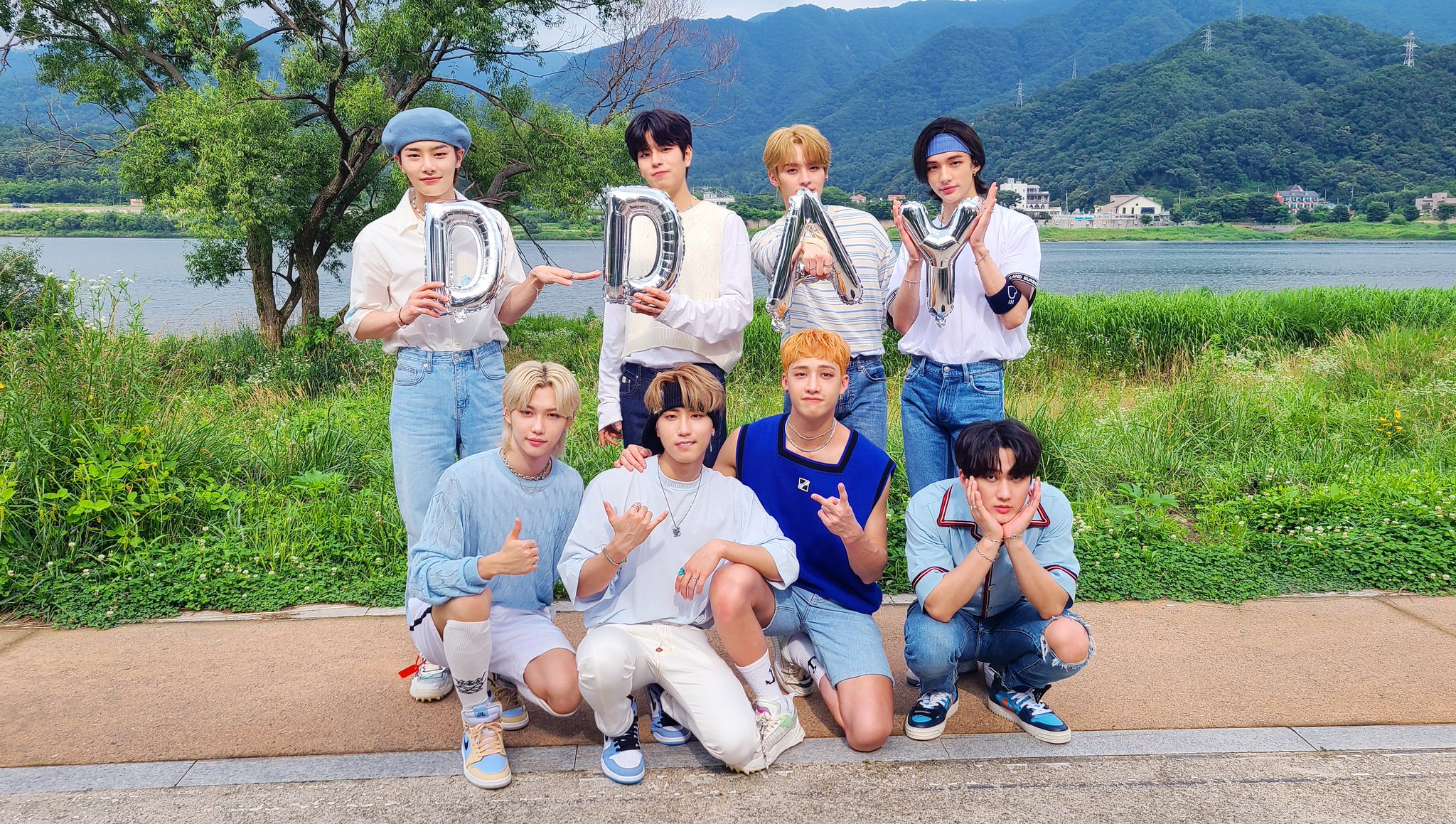 straykids 2nd写真集 シーグリ2021 stay2期セット 3点 Stray Kids on X: 