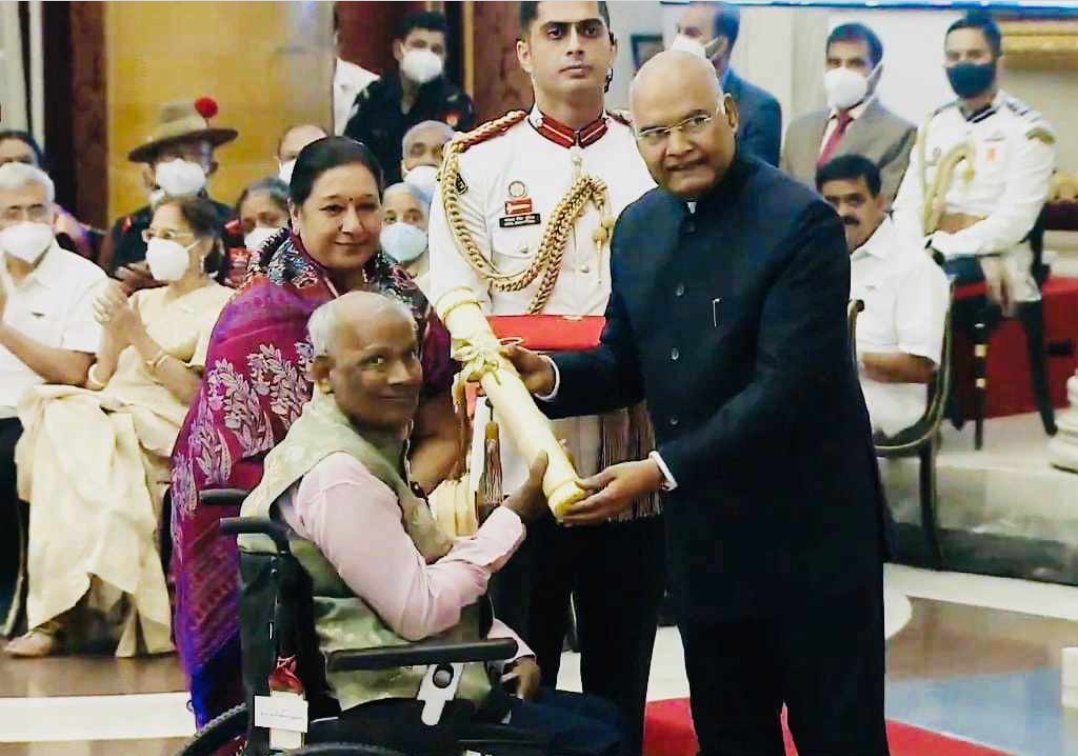 rasrks93's tweet photo. हमारे आदर्श और मार्गदशक आदरणीय श्री जय प्रकाश अग्रवाल जी को जन्मदिन की विशेष बधाई।
आप हमेशा स्वस्थ और निरोगी रहे ऐसी मेरी प्रभु श्री राम से कामना है। https://t.co/BxQGM3yvKj