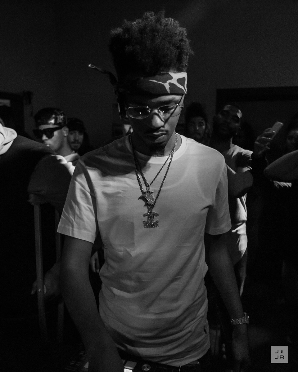 just1jray tweet media