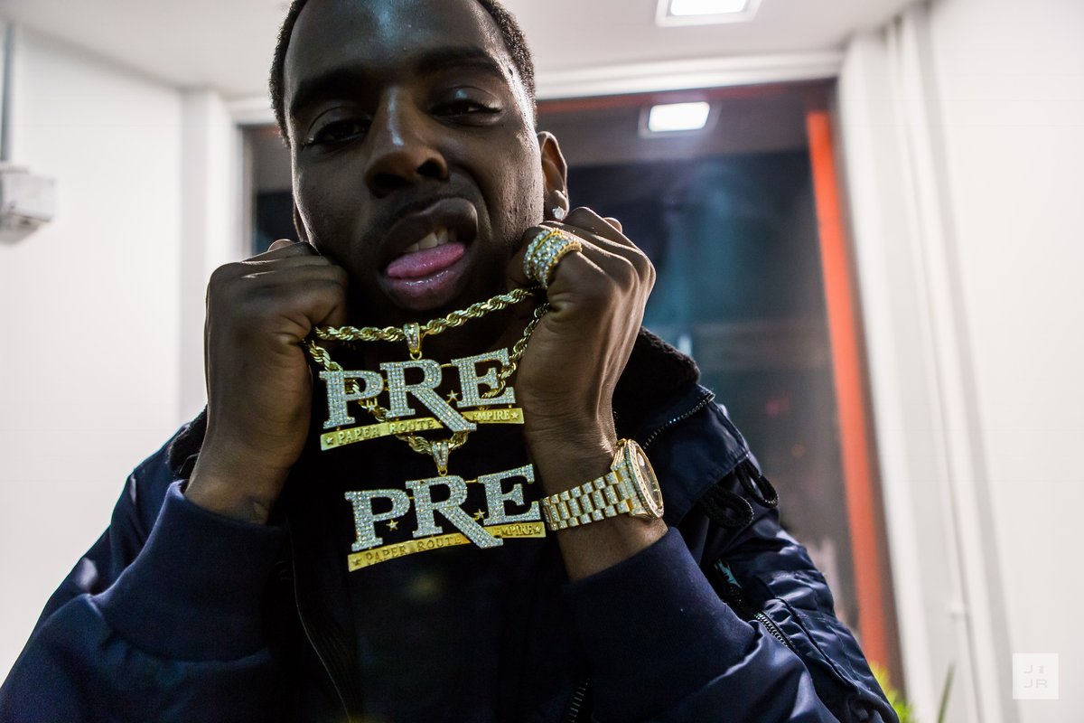 just1jray tweet media