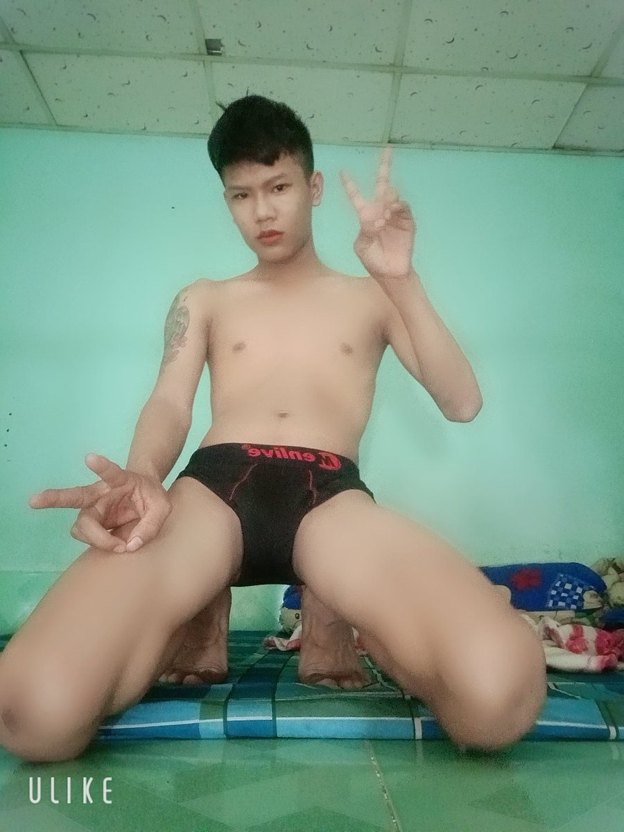 Nguyen5Buoi's tweet photo. 18+ mlem 🔞🍆 https://t.co/rEiUlIAxdu