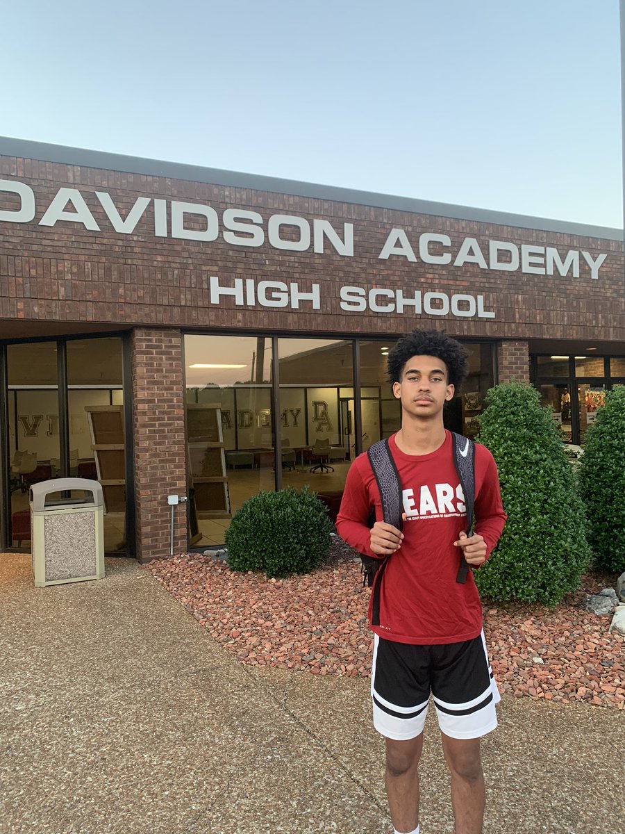 SportsWMG's tweet photo. Four 2021 recruit offers were in the building for #Homecoming2021 #Centennial star @SheratonFoster @HuntersLaneHs star #AsaHardyway @davidsonacademy star #GeraldDavis & newly offered 6’8 #ChristianThompson of Homewood Al. #MoreTrouble https://t.co/rW9yOgC5wj