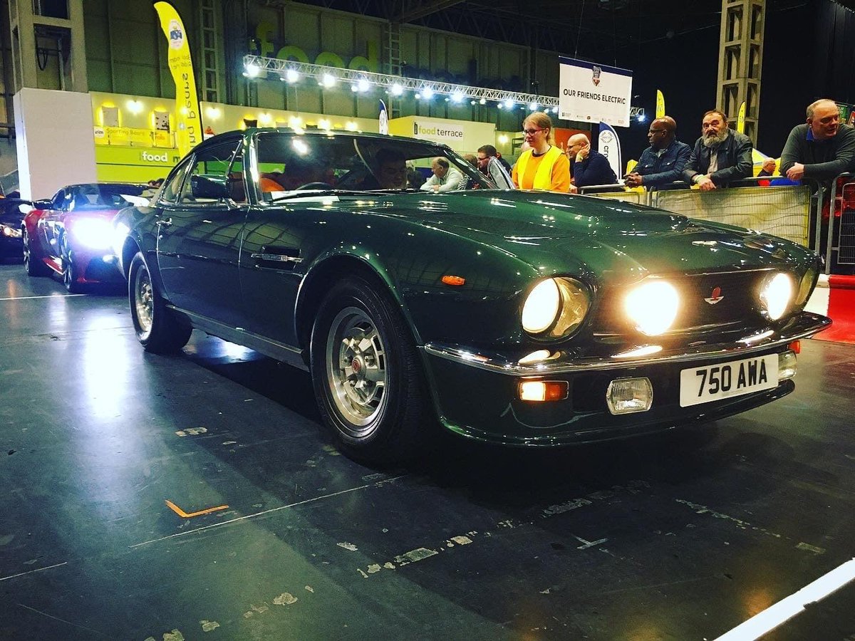 CarManToday's tweet photo. #AstonMartin https://t.co/2FnYKxYV10