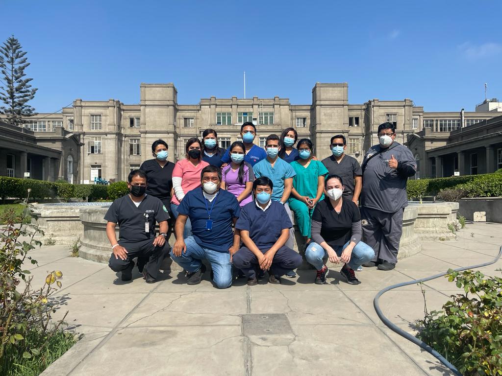 LazaroNury's tweet photo. Estoy muy contenta de empezar formalmente el apasionante mundo del POCUS - Ultrasonido de Emergencia. Aquí algunas fotos de los nuevos fellows, y de los maestros. 😌

#POCUS #emergencymedicine #Emerge #ondasPOCUS #costarica #mexico #peru https://t.co/37xjW0uVzB