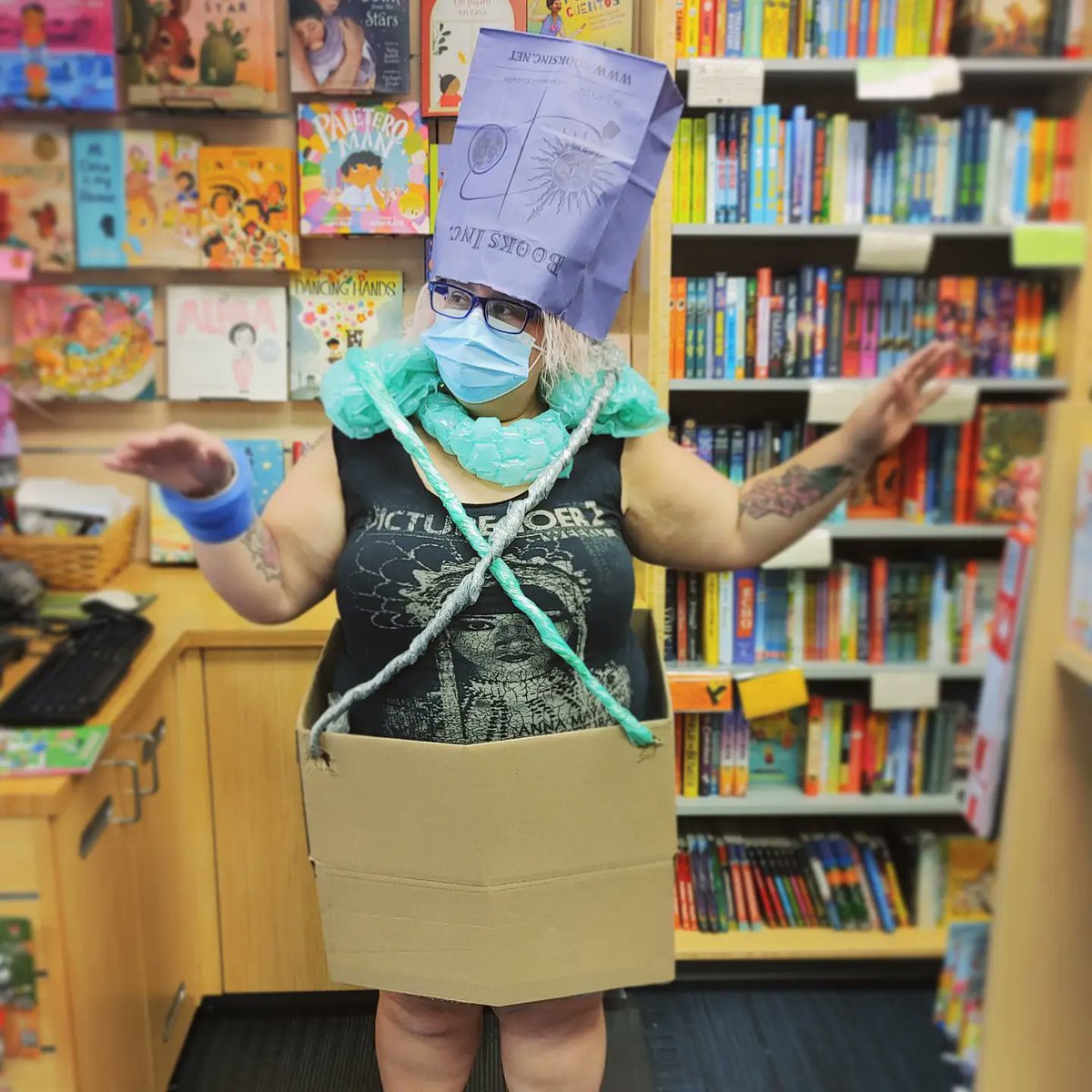 BooksIncStores's tweet photo. We had so much fun with this project! We hope you enjoy our fabulous bookstore styles β₯οΈπππ©
#BookstoresMakeItFashion #BooksIncLaurel #BooksInc #ShopEarly #ShopLocal #IndieBookstore #BookstoreFashion #BookstoreFun https://t.co/8rcTe5PwxI