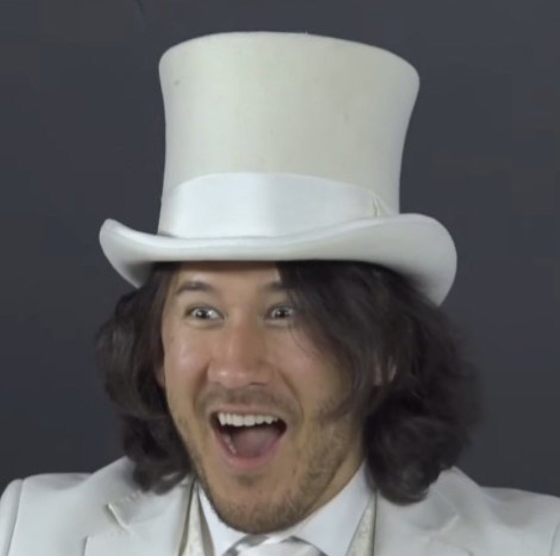 OfficialBleachh's tweet photo. @unclequeef #MarksNewHat https://t.co/7Z4iPIAjhV