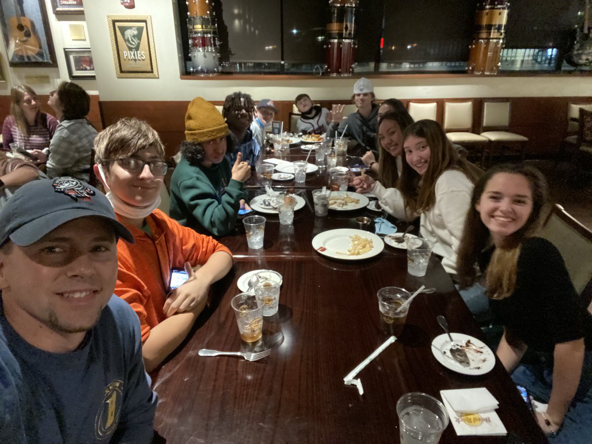 BHSTRAVEL2's tweet photo. Hard Rock Cafe and impromptu Cupid Shuffle. #bhsboston1121 https://t.co/11XkUlAozV