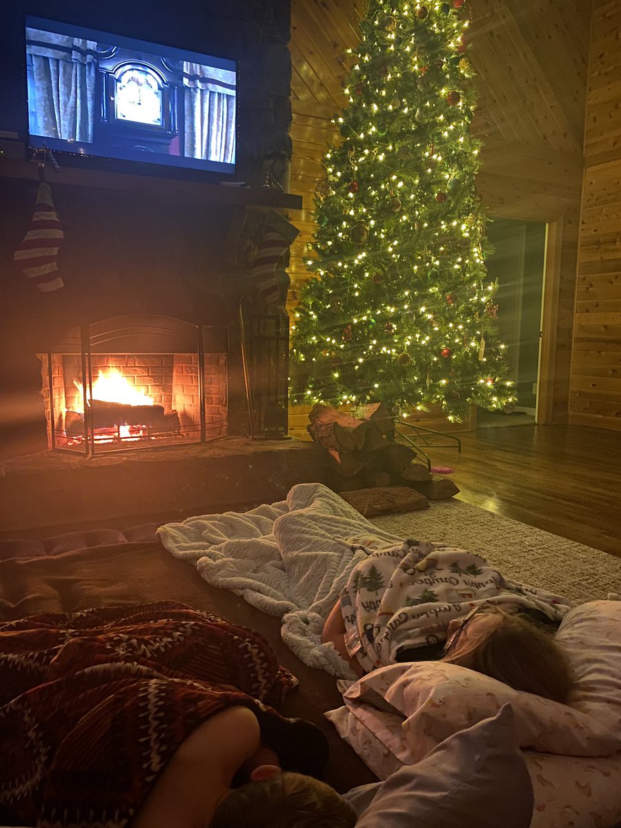 Hanna Everett tweet media