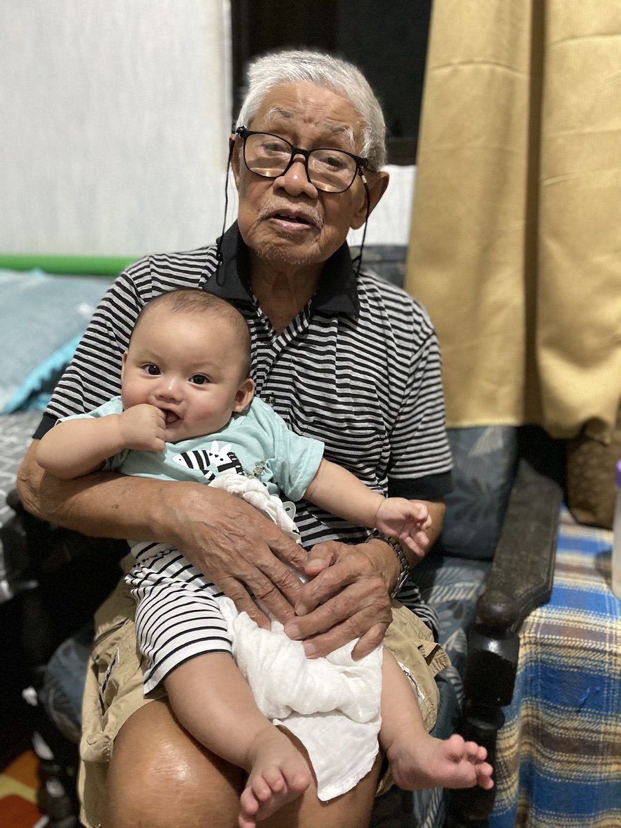 terryAnth's tweet photo. Simpan sini dulu. Syukur berkesempatan jumpa. Smoga trus panjang umur. #dadside https://t.co/kH5x10416V