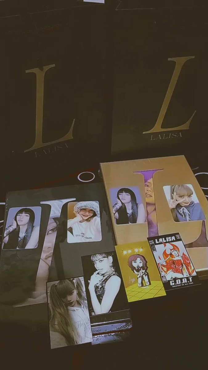 kinda_blink's tweet photo. OH MYYY LALISA IS FINALLY HERE🤩😭 the long wait is over! THANK YOU SO MUCH @TeamLalisaPH @TeamLisaPH for the freebies and to the LALISA paper bag 🛍️ it looks expensive🤧😚 IM SHAKINGGGGGG 

I VOTE #MAMAVOTE #lisa https://t.co/4V9jk3gjtm