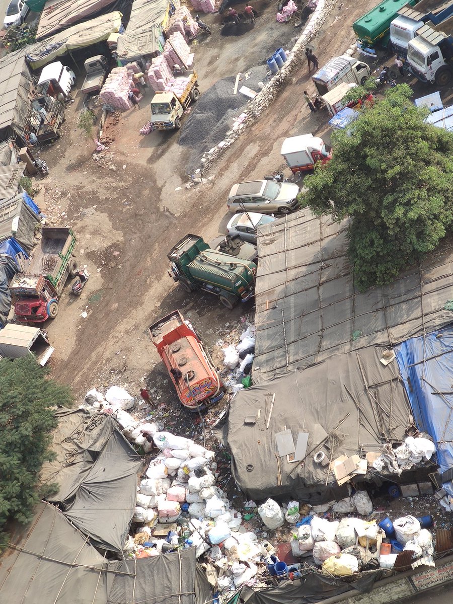 veeraresidents's tweet photo. Andheri West is the next Deonar. Middle of residential area, tonnes of debris being dumped. Illegal garages mushrooming, illegal water tankers. Hope the authorities will take action. 
@MumbaiPolice @CMOMaharashtra @AUThackeray @LavekarBharati @maha_governor @mybmc
 @mybmcwardKW https://t.co/2bwDjb6P4z