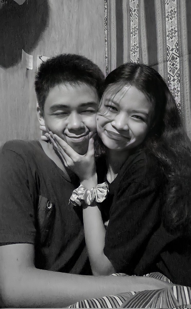 kaillachim's tweet photo. 1 year and 1 month together 💗😚 https://t.co/N5KBtsIfur