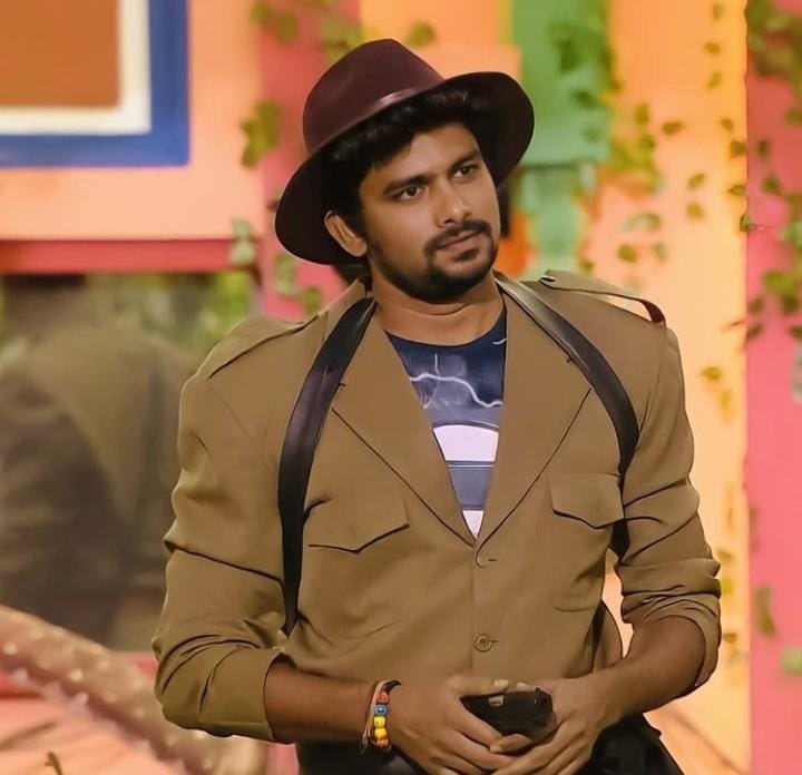 MeghanaPonnada's tweet photo. If Size Matters Elephant Would Be The King Of Jungle 

Million Dollars Answer For The Nibbas and Nibbis Who Are Supporting 4M GORRELA OWNER

#BB5SensationVJSunny 
#BiggBossTelugu5 https://t.co/BMLG79oKOJ