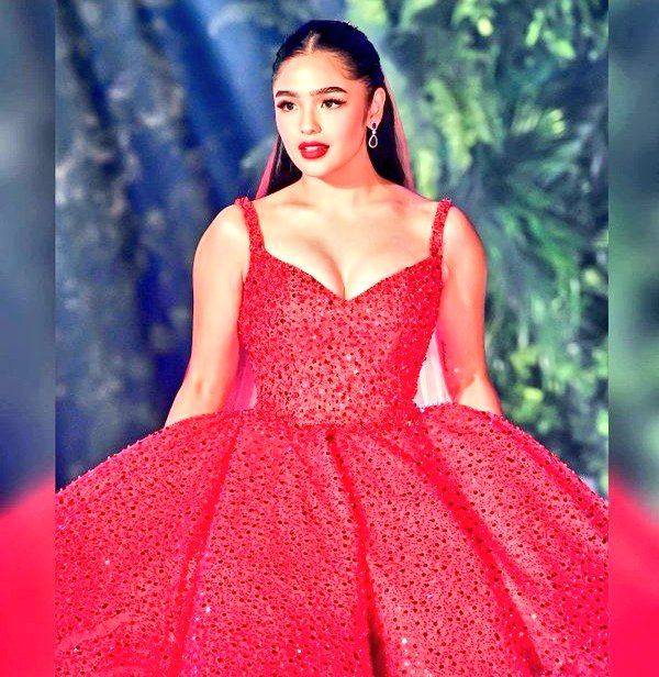 cupidfb07's tweet photo. The Only Exception!
... f*ck the Standards! 😎
She's ANDREA BRILLANTES! 👑❤
#SheIsLIMITLESS https://t.co/aaAuaSs2F7