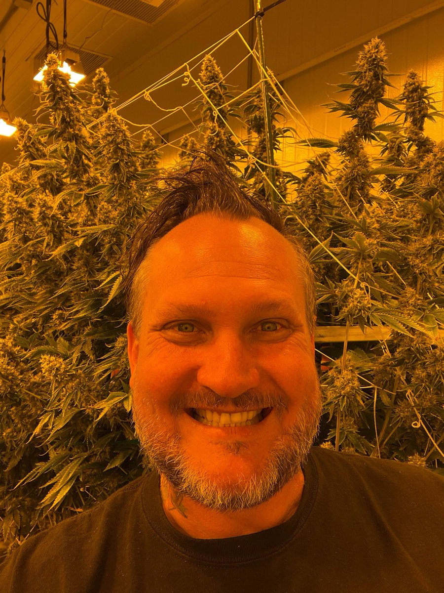 randywyner's tweet photo. Another day in the garden! https://t.co/TuBxrADFpr