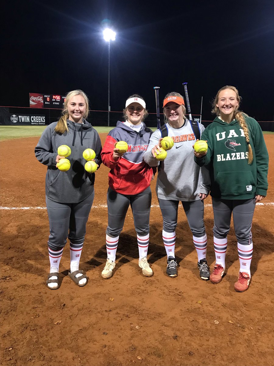 Hotshots hitting some bombs in the Veterans Tribute Showcase! Way to go ladies! 
<a href="/softball_randy/">SoftballRandy</a> 
<a href="/SoftballConnect/">Annetta Viviani🌩</a> 
<a href="/FastPitchNet/">Fastpitch Network</a> 
<a href="/ExtraInningSB/">EXTRA INNING SOFTBALL</a>