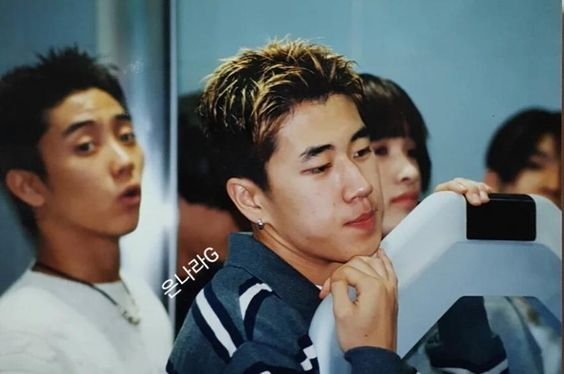 jekkifiles's tweet photo. (🍓) in celebration of today....

#SECHSKIES #젝스키스 https://t.co/DiaJa19Vix