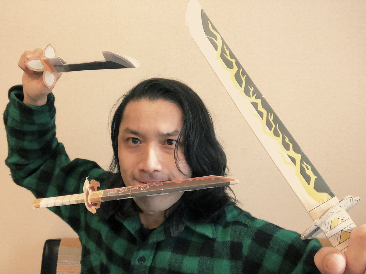 【日曜夜は鬼滅の刃‼︎👹】
じゃなくて、昨晩の配信ですっかり忘れてしまった『境界線』のデモトラックを今晩公開します！！
お楽しみにー！
ヒロ
#Wabi_Sabi10th