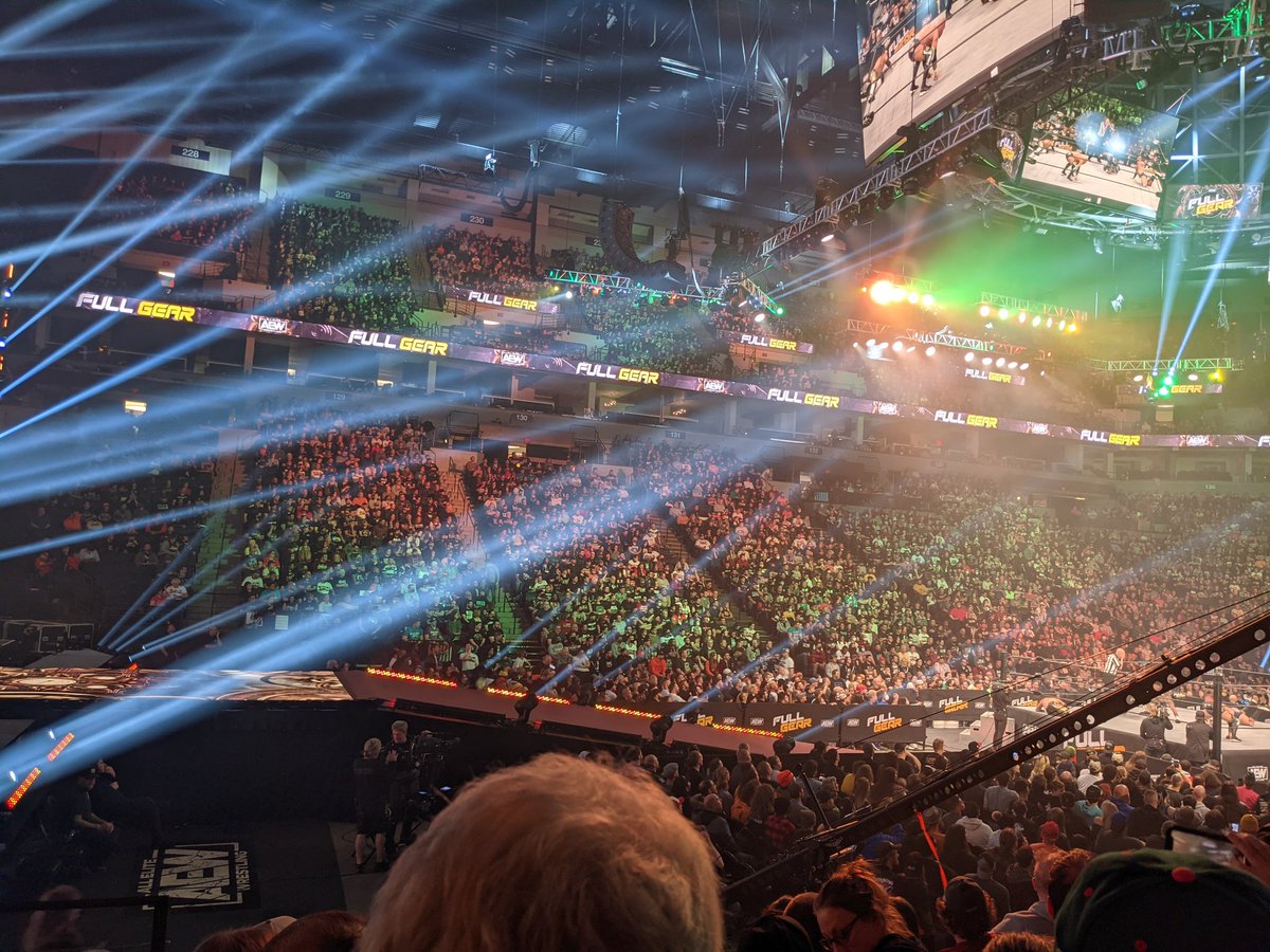 colegnd's tweet photo. @WrestleTix The place was packed and loud tonight! I could only spot a few single seats here and there https://t.co/jcUGnTuCDS