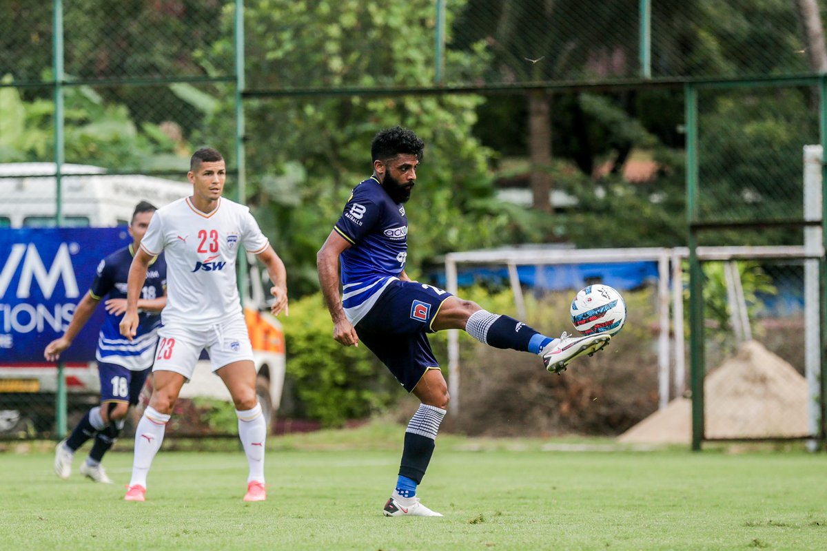 germansingh28's tweet photo. 🎯⚽️💙
#allinforchennaiyin #keepgoing #gs28 https://t.co/bntBdA7l5H