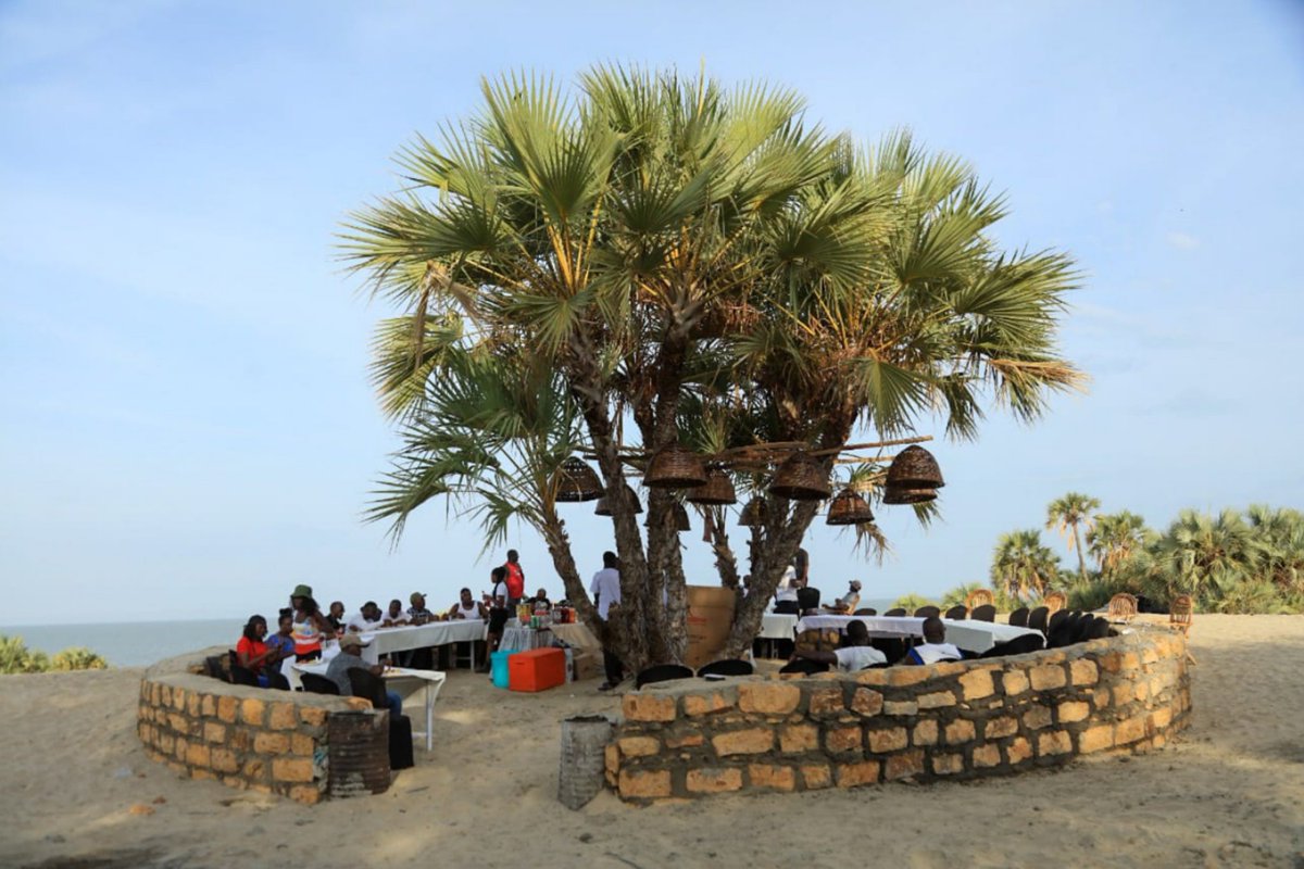 Maina Kageni (@itsmainakageni) on Twitter photo Had a wonderful meal by the lakeside. Lake Turkana! #TembeaTujengeKenya #TTK #TembeaTujengeTurkana #ShellFuelSave #IsuzuDelivers #TourismFund #StJohnKenya || <a href="/TujengeKenya/">TembeaTujengeKenya</a> Had a wonderful meal by the lakeside. Lake Turkana! #TembeaTujengeKenya #TTK #TembeaTujengeTurkana #ShellFuelSave #IsuzuDelivers #TourismFund #StJohnKenya || <a href="/TujengeKenya/">TembeaTujengeKenya</a>