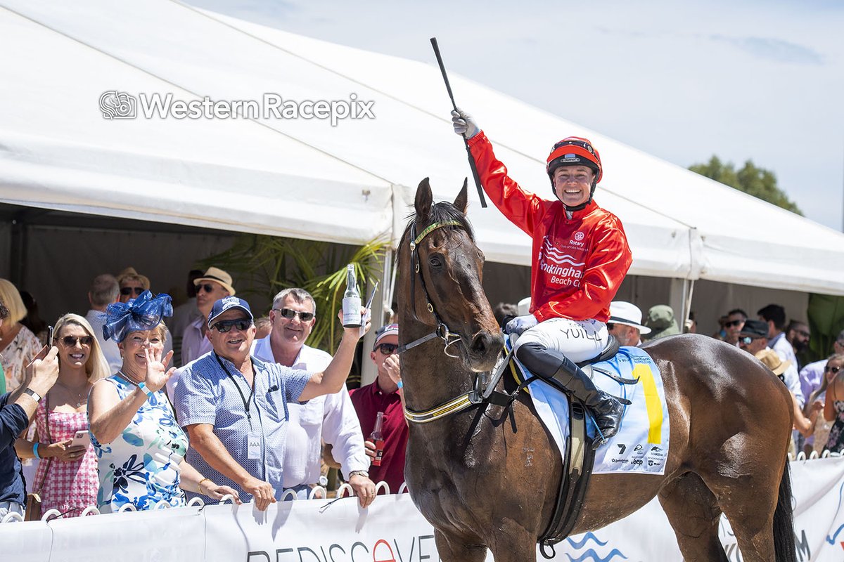 WesternRacepix's tweet photo. THE CAT RATCHER takes out the 2nd race at today's Channel 7 Rockingham Beach Cup! #WesternRacepix #RockinghamBeachCup
More πΈ https://t.co/XhRFkjHRjP https://t.co/FtJzNvtQxH