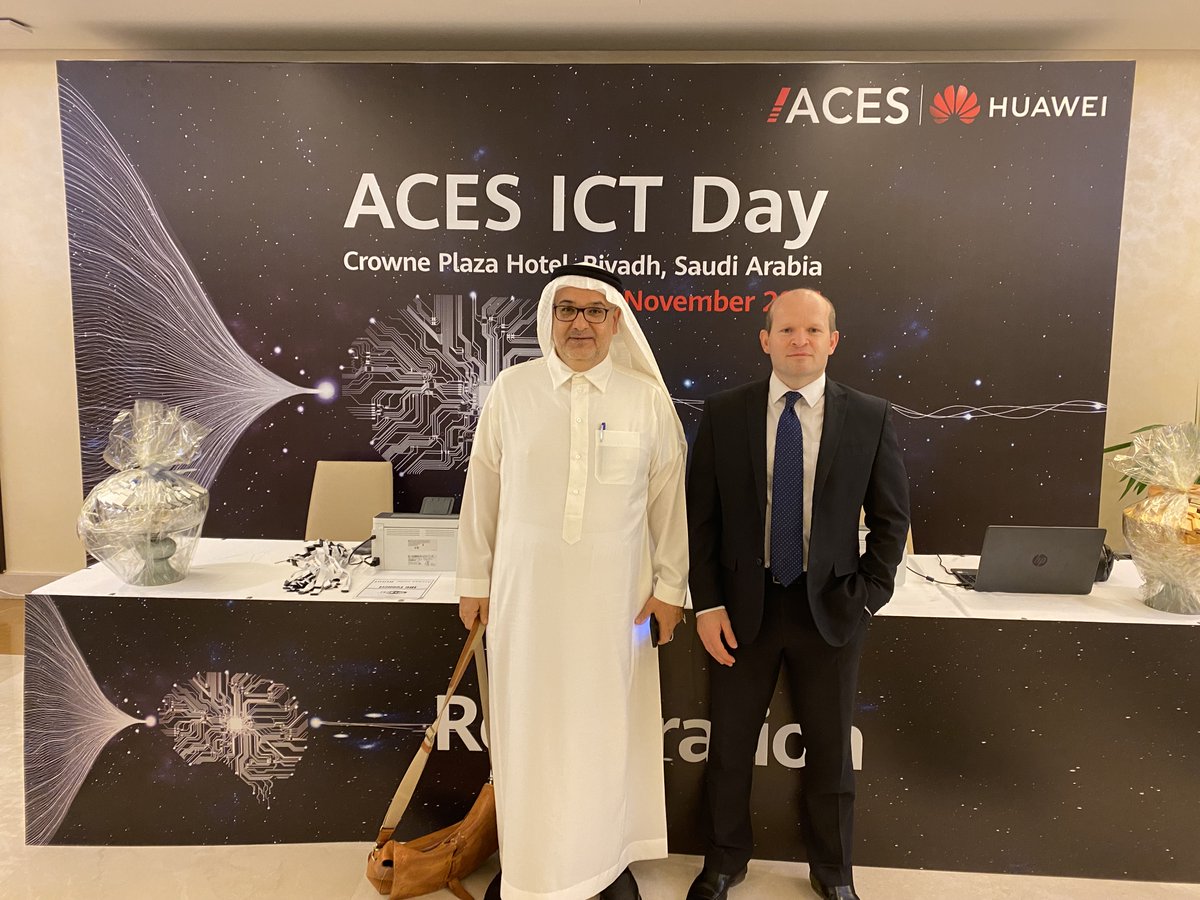 Hugslock's tweet photo. ACES ICT DAY. https://t.co/8lT6wz1QMH