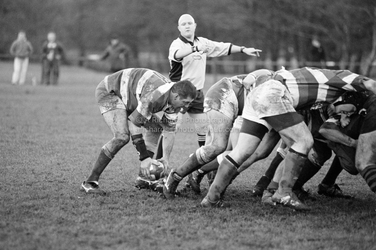 Essex_Welsh_Ref's tweet photo. More tribal West Wales rugby from the archives...

Hendy vs Trimsaran taken on 13/12/03

Set 4

@yrhendy2 @TrimsaranRugby https://t.co/1n3PrLgZzv