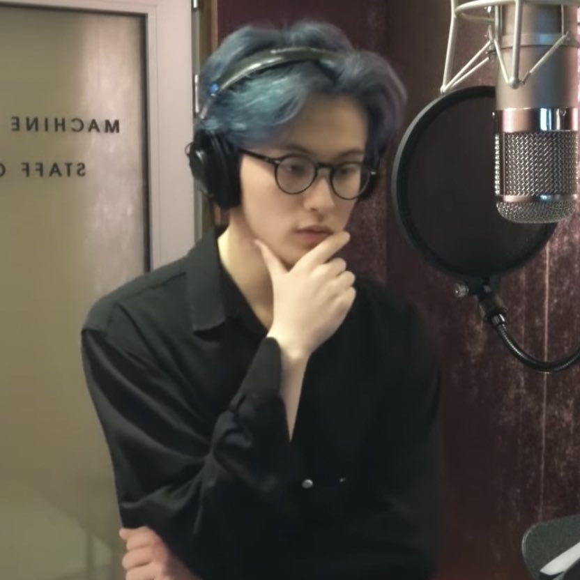 adamiee's tweet photo. ชุดก็ตรงอยู่นะ 555 https://t.co/LKsg5dXF4F