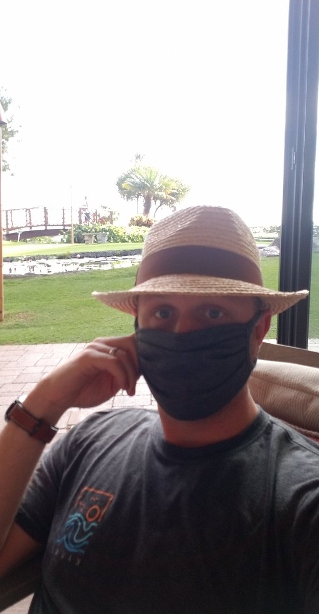 _davewiff's tweet image. Day 4:  Travel day. Goodbye Kauai. Hello Maui!  First stop in Maui:  Trying out the famous &quot;Shave Ice&quot; (holy hell is it good). And then off for an evening of relaxation.