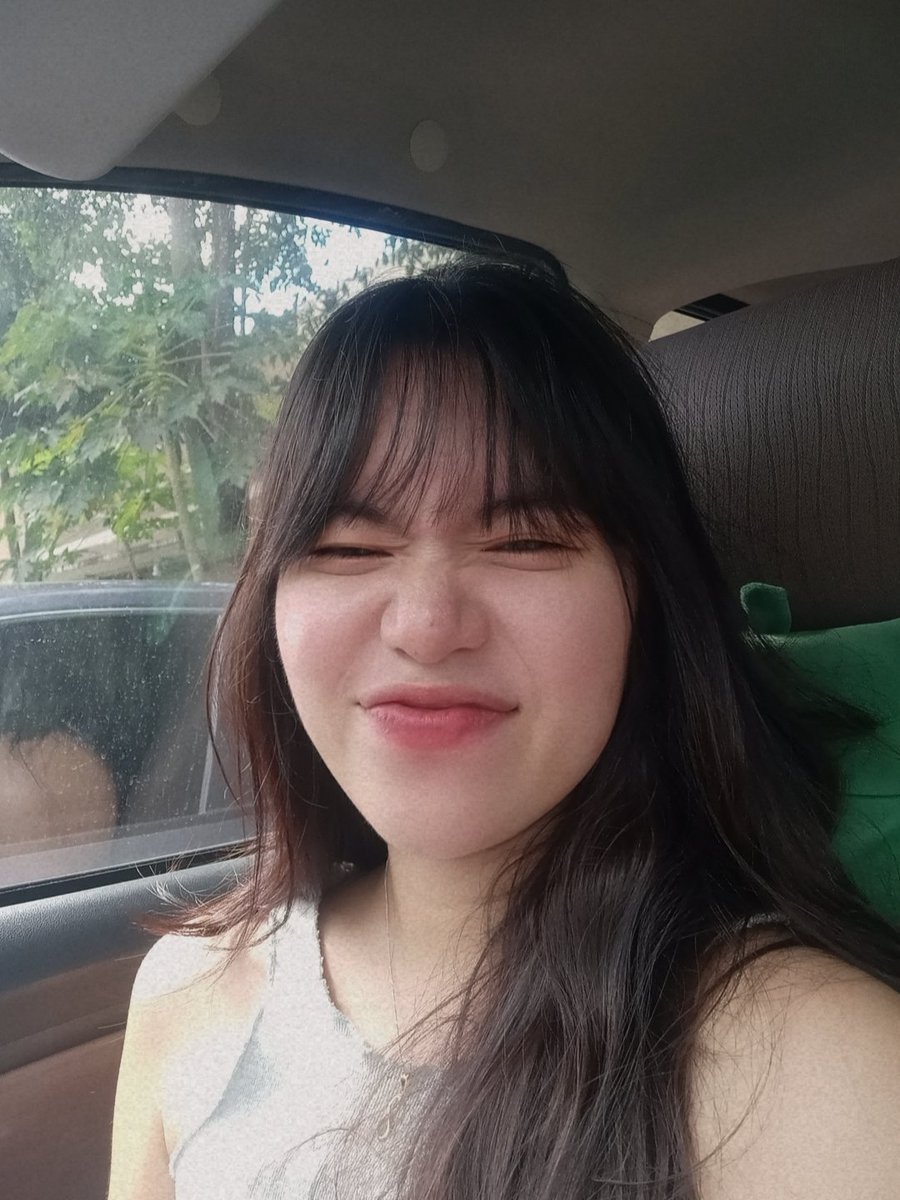 solarlizz's tweet photo. face re-reveal chz https://t.co/cLb4eWaAly