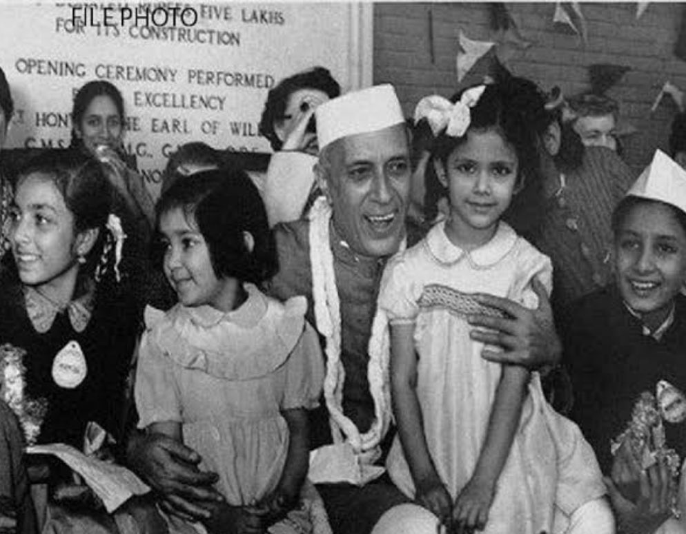 AshrafAli452's tweet photo. My tributes to the the visionary who laid foundations to modern India,
Our  first Prime minister
 Sri #JawaharlalNehru Ji on his birth anniversary....
#ChildrenDay
#बाल_दिवस https://t.co/cPPnC4qCZD
