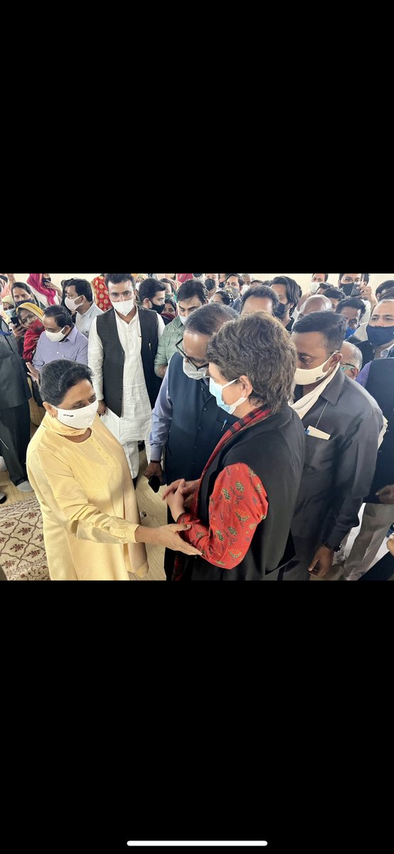 ppbajpai's tweet photo. संकेत…..
दर्द-सरोकार में साथ..
सियासत की महीन लकीर… https://t.co/IBgOwiYXLY