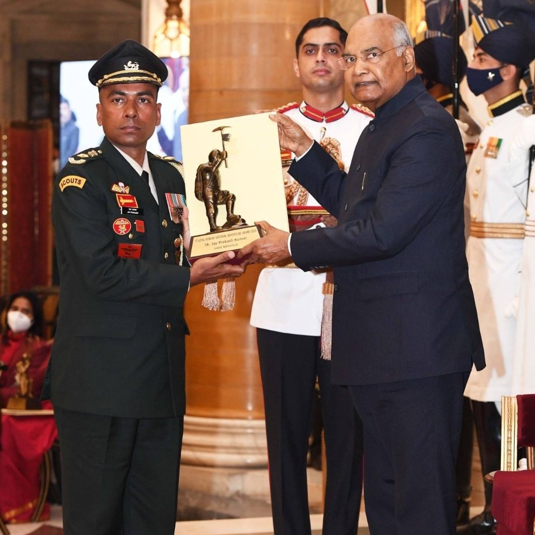 Col Amit Bisht, Lt Col JP Kumar & Lt Col S Dhadwal on being conferred with #TenzingNorgay National Adventure Award for their outstanding achievement in the field of adventure activities.
@Tushar_KN @VictoriousNamo @Narrative2turn 
@Gaurai1984 @aniltiwari7273 @PirShabir9