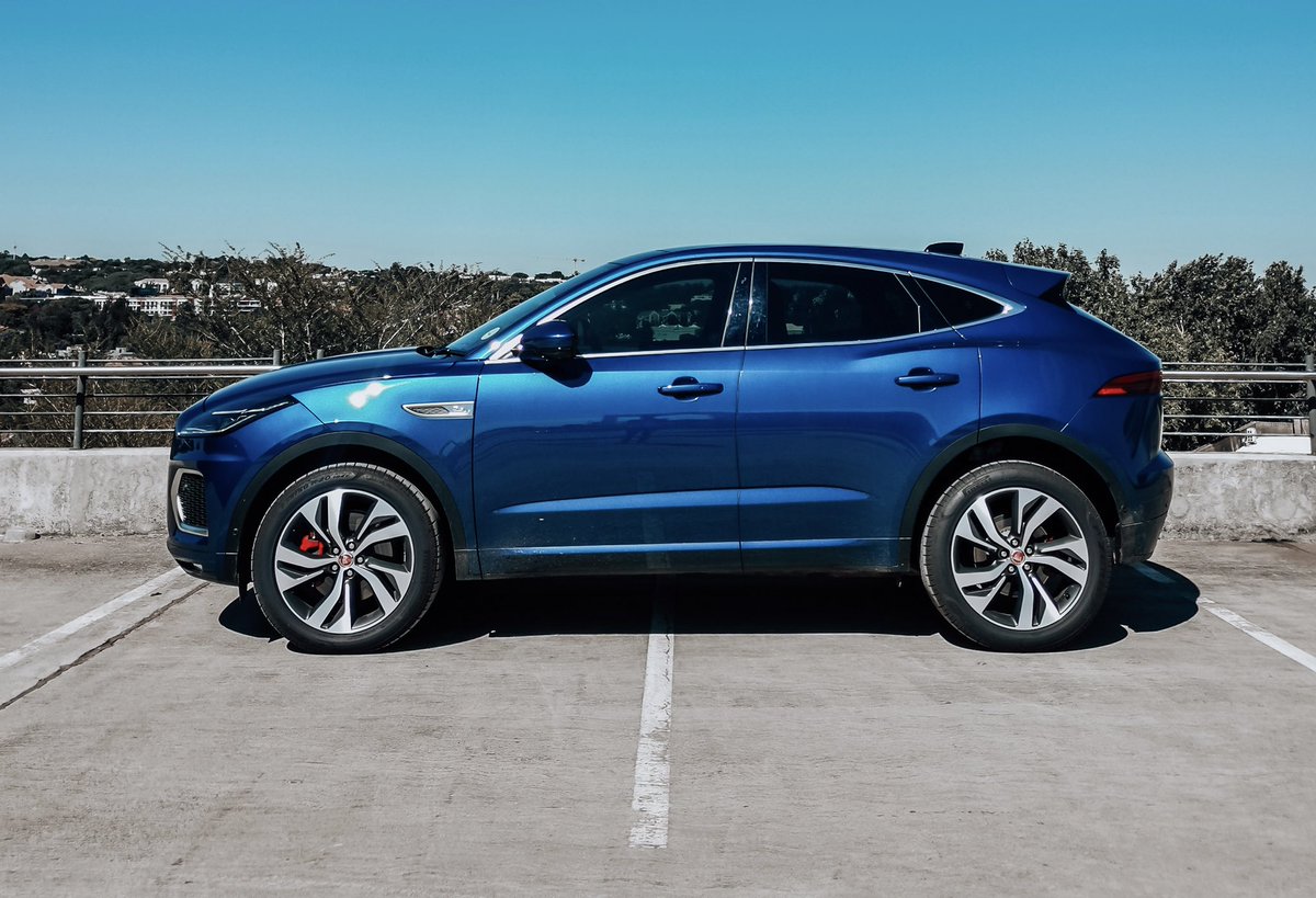 khuleonwheels's tweet image. Certain price points naturally depict a higher level of scruitinty and the #JaguarEPace that we are saying goodbye to today, makes a very good case of its premium stature. The time we have spent in it has highlighted an overall refined cabin and ride quality…

#Jaguar #EPace