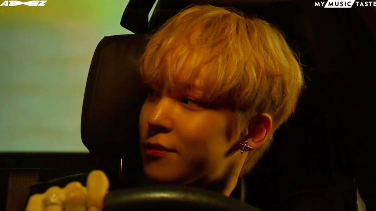 YUNH0E's tweet photo. YUNHO DRIVING??? HE'S SO HOT FOR THIS 🥵 https://t.co/WJu6WgnW07