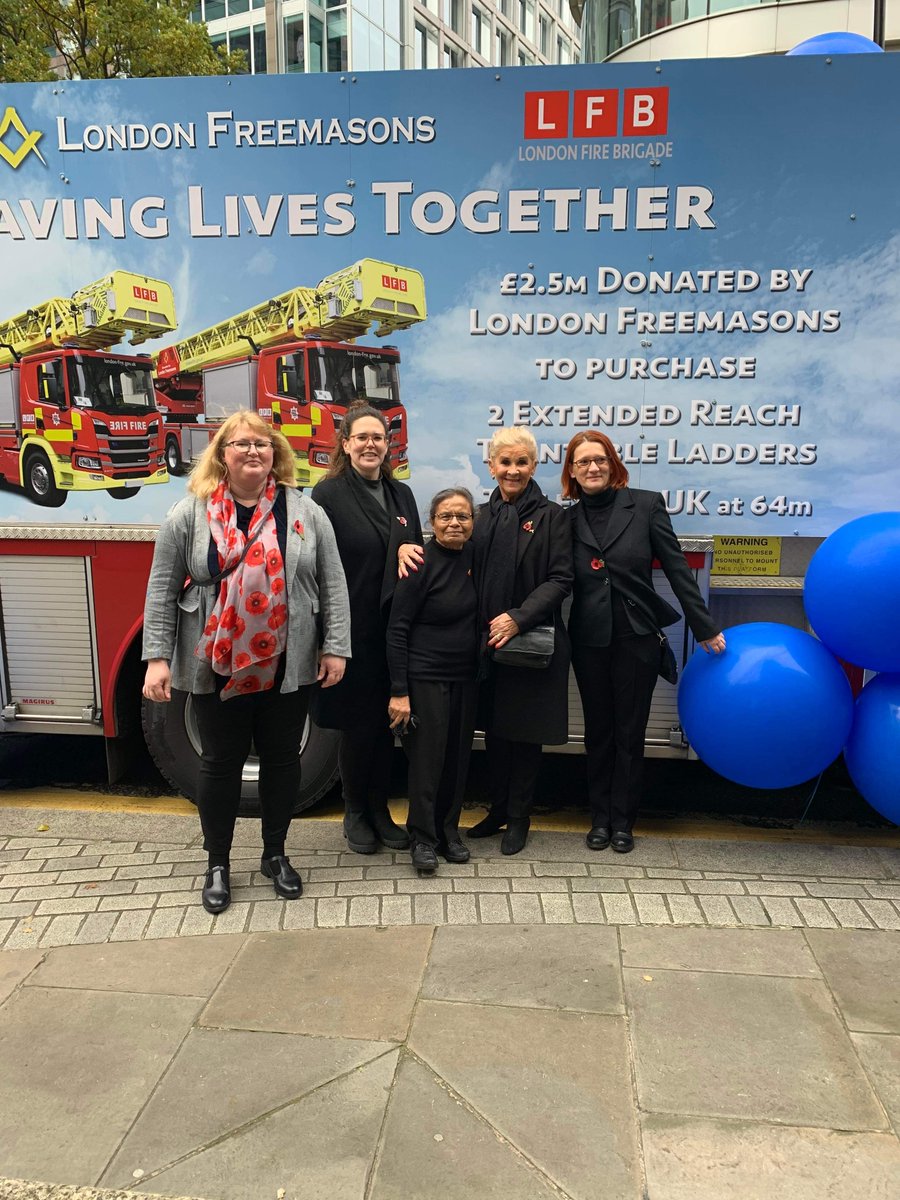 masonicmax's tweet photo. We're very proud of our FWW team supporting London Freemasons at the Lord Mayor's Show yesterday - the blisters were worth it!   Thank you Grand Met for inviting us to join you on this wonderful event
#@Fmy4women
#@MetGrandSec
#@UGLE_GrandLodge https://t.co/SXtCsWLLtH