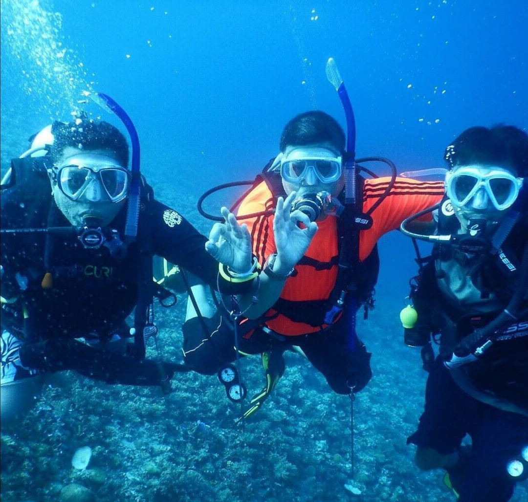 azriyuddin's tweet photo. Gili Air, Lombok Indonesia https://t.co/CXGqbw3S3b