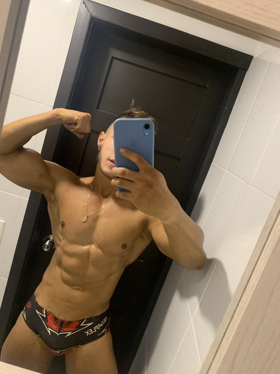 dimitri_caruso_'s tweet photo. Wanna see more... Watch this and more nude pics on my #onlyfans
#link : https://t.co/PZMZ1iTjyx
#onlyfansargentina #onlyfansmx #onlyfansspain #onlyfanscol #nakedlife #hotpic
#LINKINMYBIO https://t.co/B57ct4zm4L
