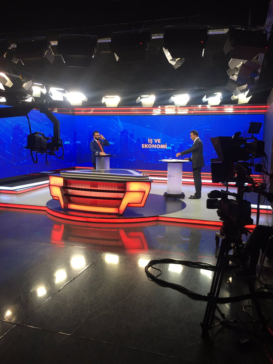 Anayasa profesörleri, Ekonomi profesörleri ve bizler <a href="/haydarzirek09/">Haydar Zirek</a> televizyonlarda ve makalelerinde defaatle ödenemeyen çeklere verilen hapis cezalarının hukuka aykırı olduğunu söyledik,
AF YOKSA OY YOK 
#CekeHapisCezasıKalksın
<a href="/ErolUlusoy/">Avukat Prof.Dr. Erol Ulusoy</a> 
<a href="/profdrseyithan1/">Seyithan Deliduman</a> 
<a href="/ProfDrErsanSen/">Ersan Şen</a>