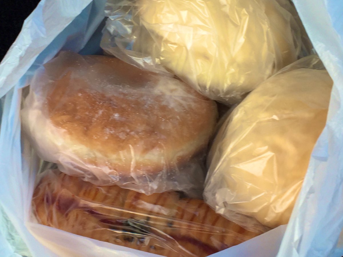 7700blue's tweet photo. 相馬まで🥐🥖🍞買いに来たった
安くて美味しいくオヌヌメです(´･ω･`)

#Bwon https://t.co/kukwgjttTf