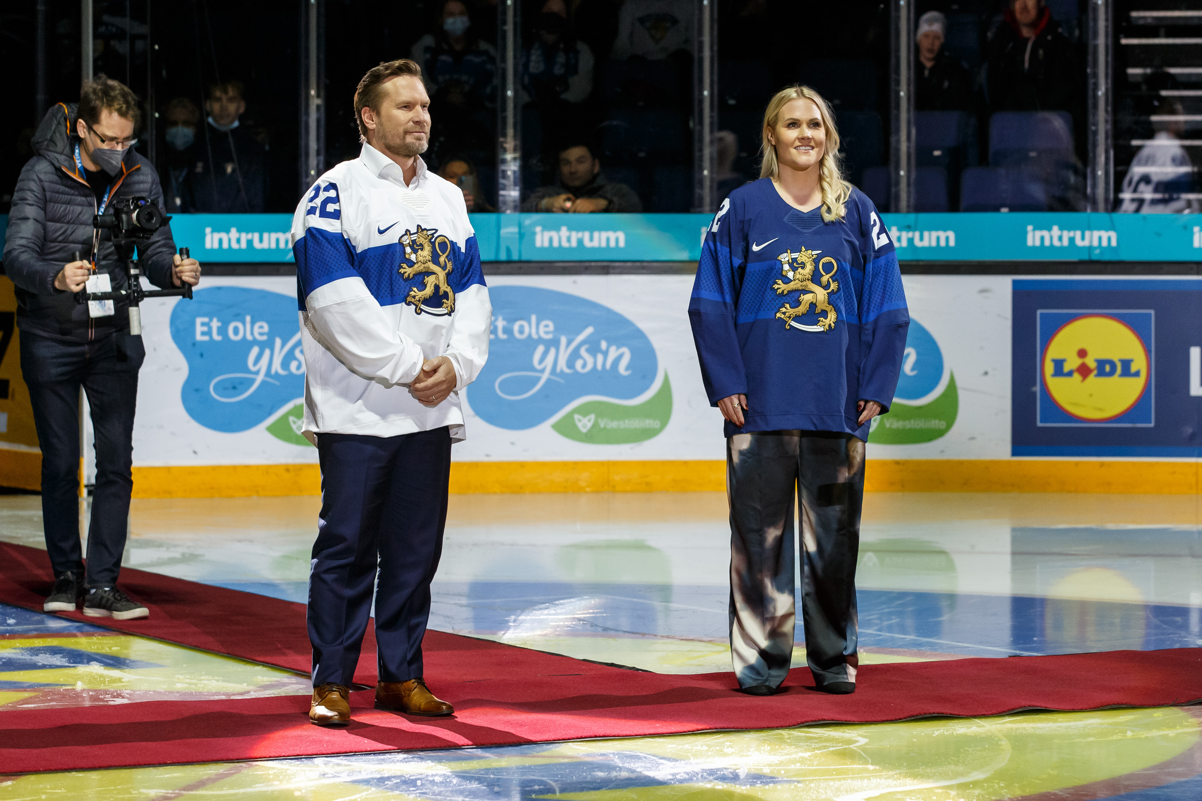 IIHF on X: The @Olympics jerseys were debuted at the Karjala Cup by two  former Finnish ice hockey Olympians: IIHF Hall of Fame inductee Kimmo  Timonen and two-time bronze medallist Annina Rajahuhta.