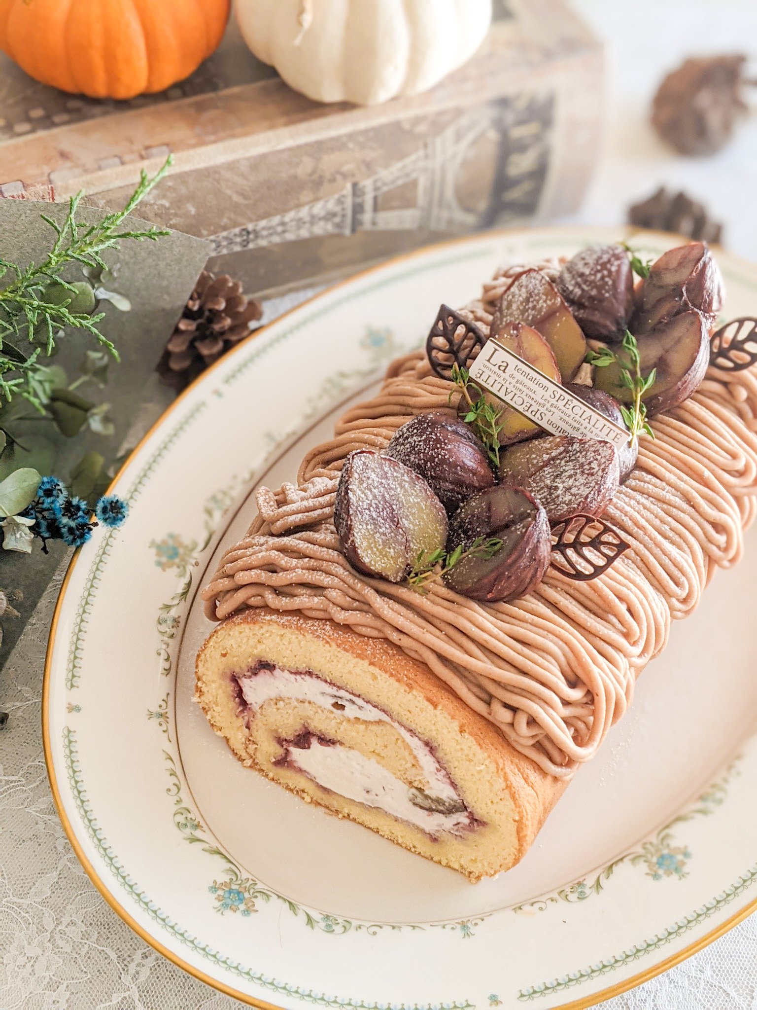 Muguet デブっちょさんになってしまったモンブランロール T Co Nyrd0u5pli モンブランロール ロールケーキ お菓子作り好きな人と繋がりたい T Co Trtxaewo3f Twitter