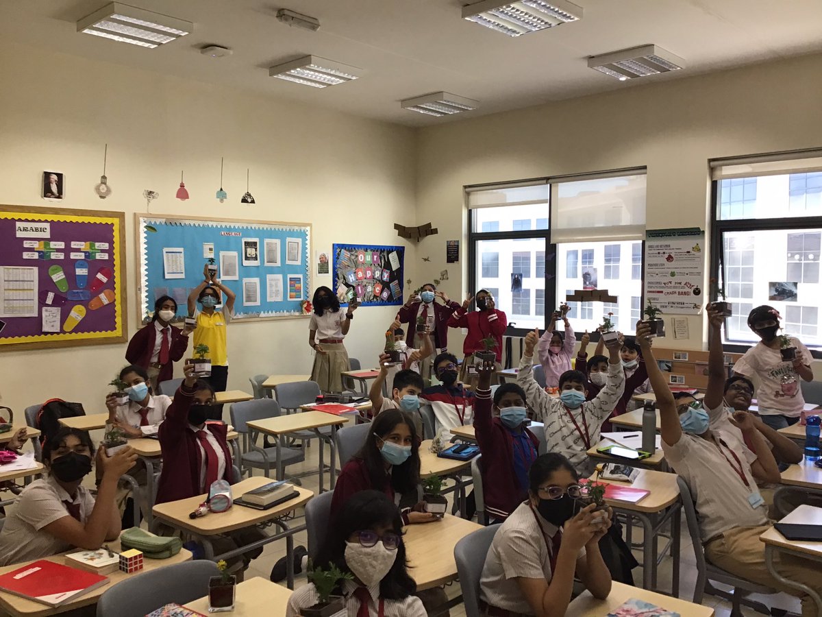 AlitaJaison's tweet photo. Happy childrens day, marigold given to everyone in the class 😁 https://t.co/aRILbMbKlq