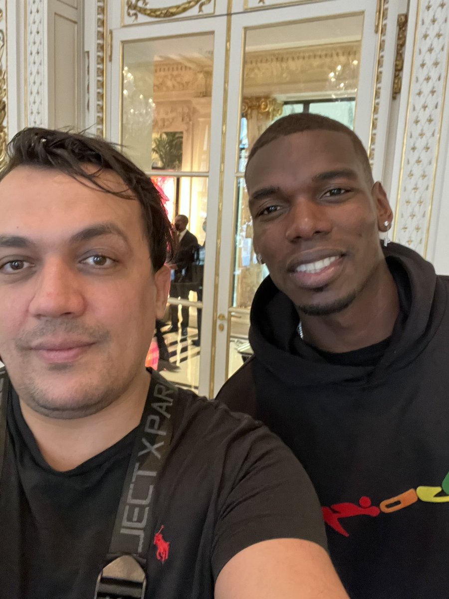 TheKairi78's tweet photo. Rencontrer nasser al-khelaïfi dans le même hôtel ou y’avait Pogba coïncidence ou le pure hasard peux importe ça m’a fais trop plaisir de rencontrer ces 2 hommes 🙏 https://t.co/OUdi68hqOx