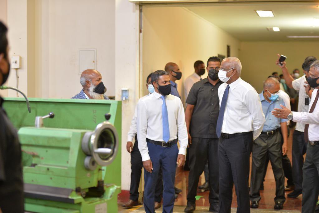 AishathRaufa's tweet photo. President @ibusolih tours Maldives Polytechnic premises and enquires about the course programmes conducted at the facility https://t.co/Xnejxfcc4V