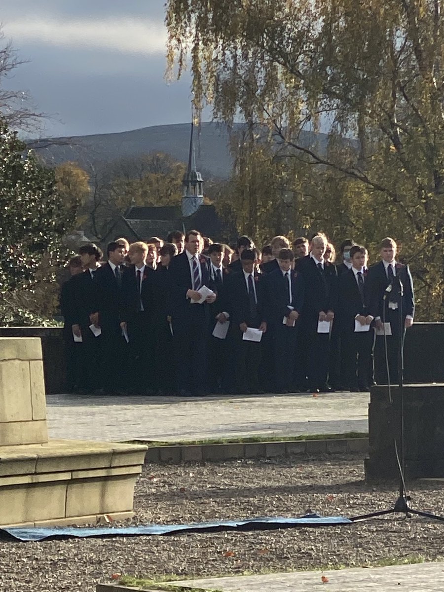 JoanneHancox1's tweet photo. A beautiful morning for a moving Remembrance Service at Sedbergh School… you did yourself proud Ollie and we’re so proud of you! ⁦@Evans_Sedbergh⁩ ⁦@EvansAssHM⁩ ⁦@SedberghSchool⁩ https://t.co/sUqLP7xG8c