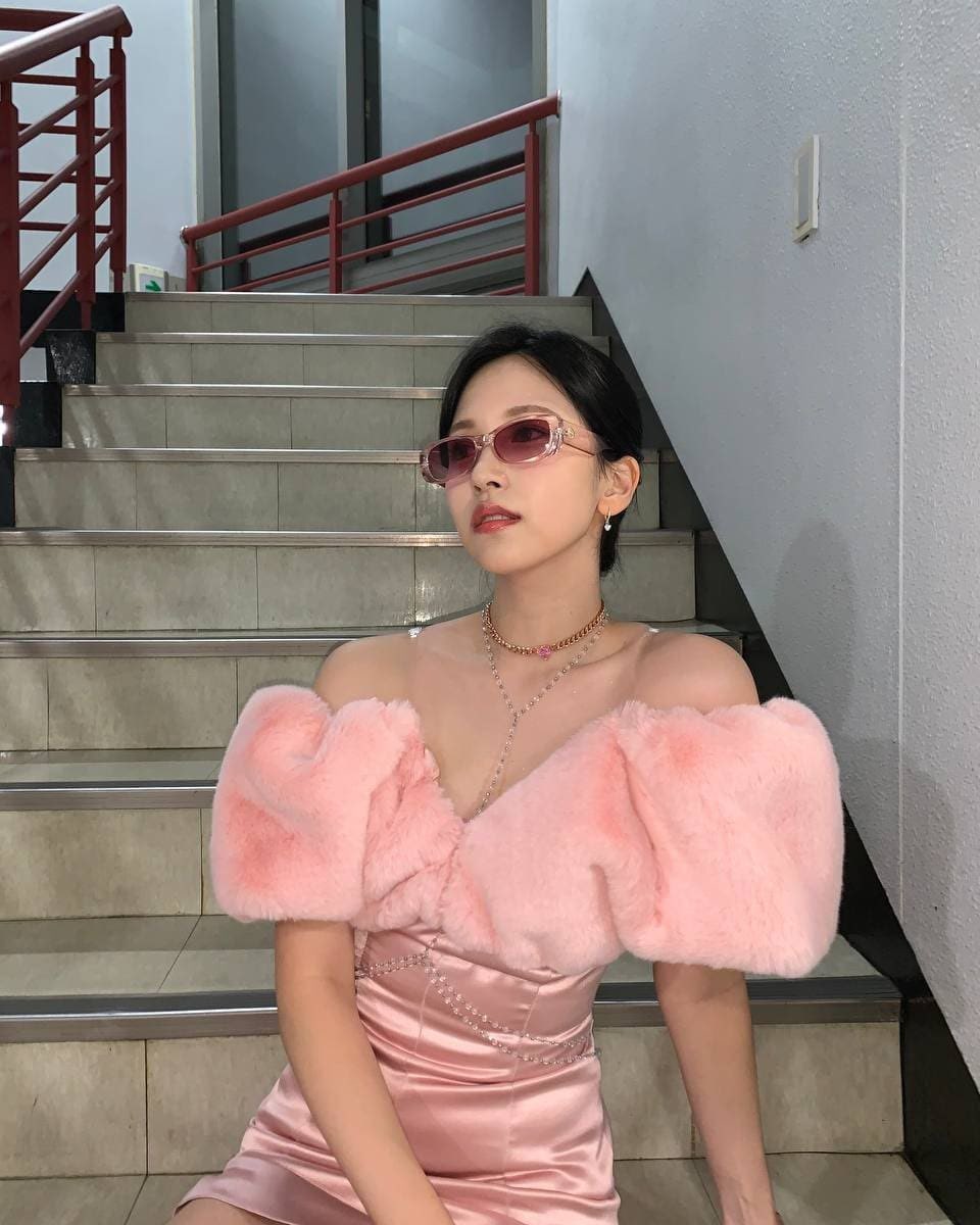 minapics's tweet photo. pretty in pink https://t.co/MQdsvburdX