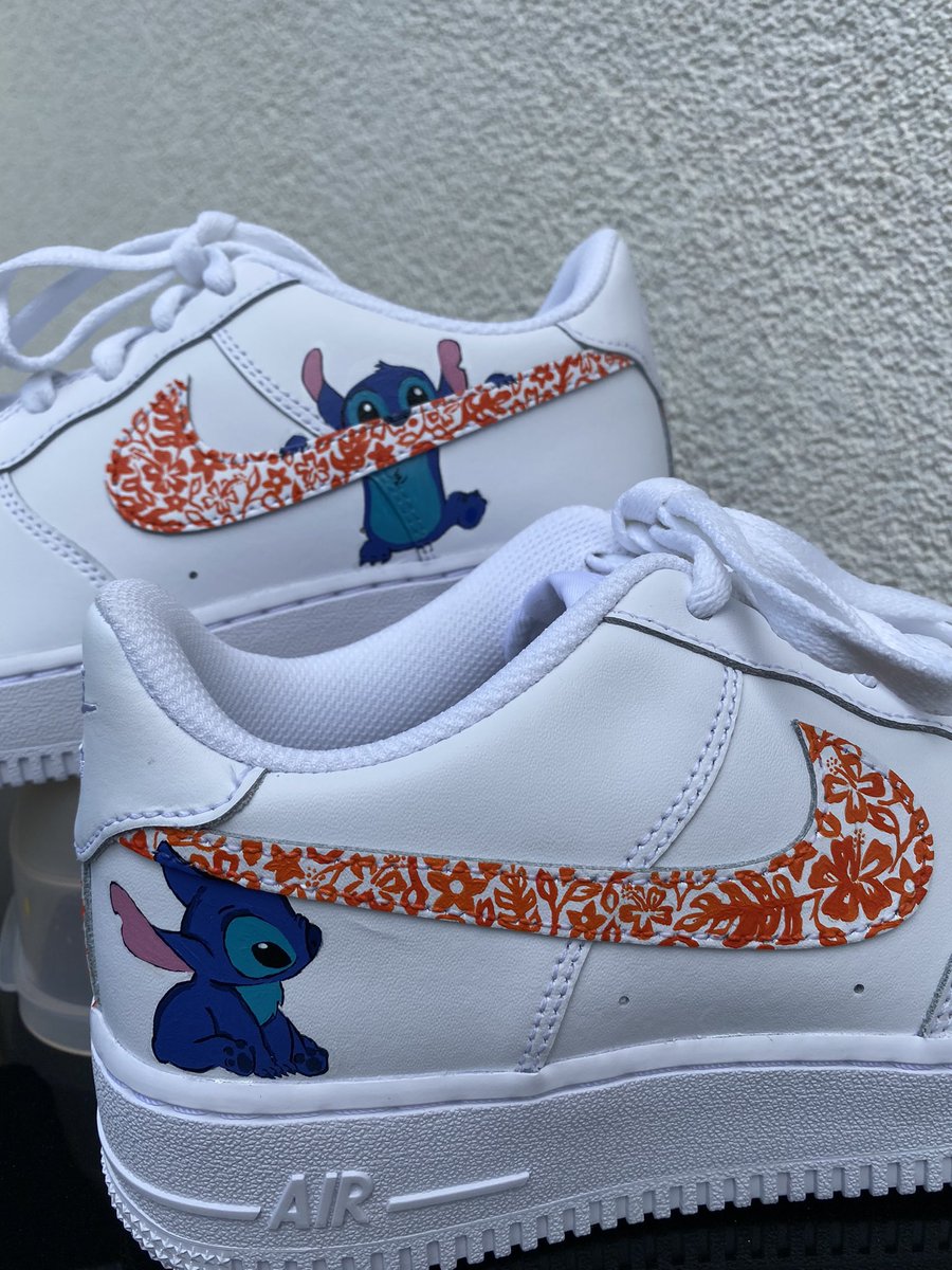 les gars noël arrive, si vous cherchez des idées cadeaux pensez aux baskets customs ;)) (dm si vous êtes intéressés)
Rt appréciés 😽
quelques exemples de paires que j’ai réalisées :