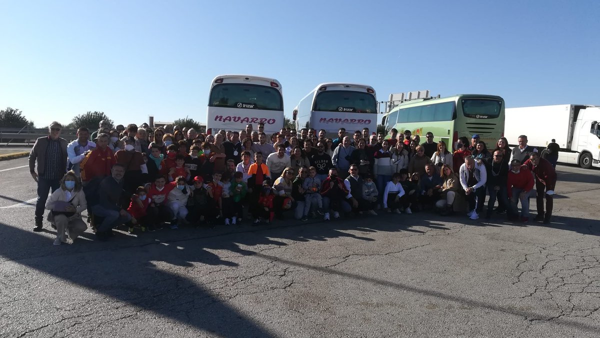 Sanfranfutsal's tweet photo. No podía ser de otra manera. Cómo amantes del fútbol no podíamos fallar a la cita de Sevilla y animar a nuestra @SeFutbol . Vamossss a por el mundial y a disfrutar de un día precioso y de club. https://t.co/nvP9481Exk